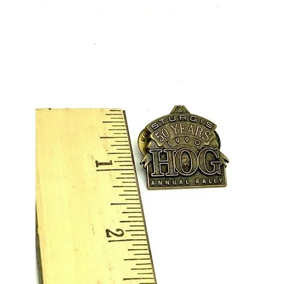 Harley Owners HOG Sturgis 1990 Motorcycle Pin